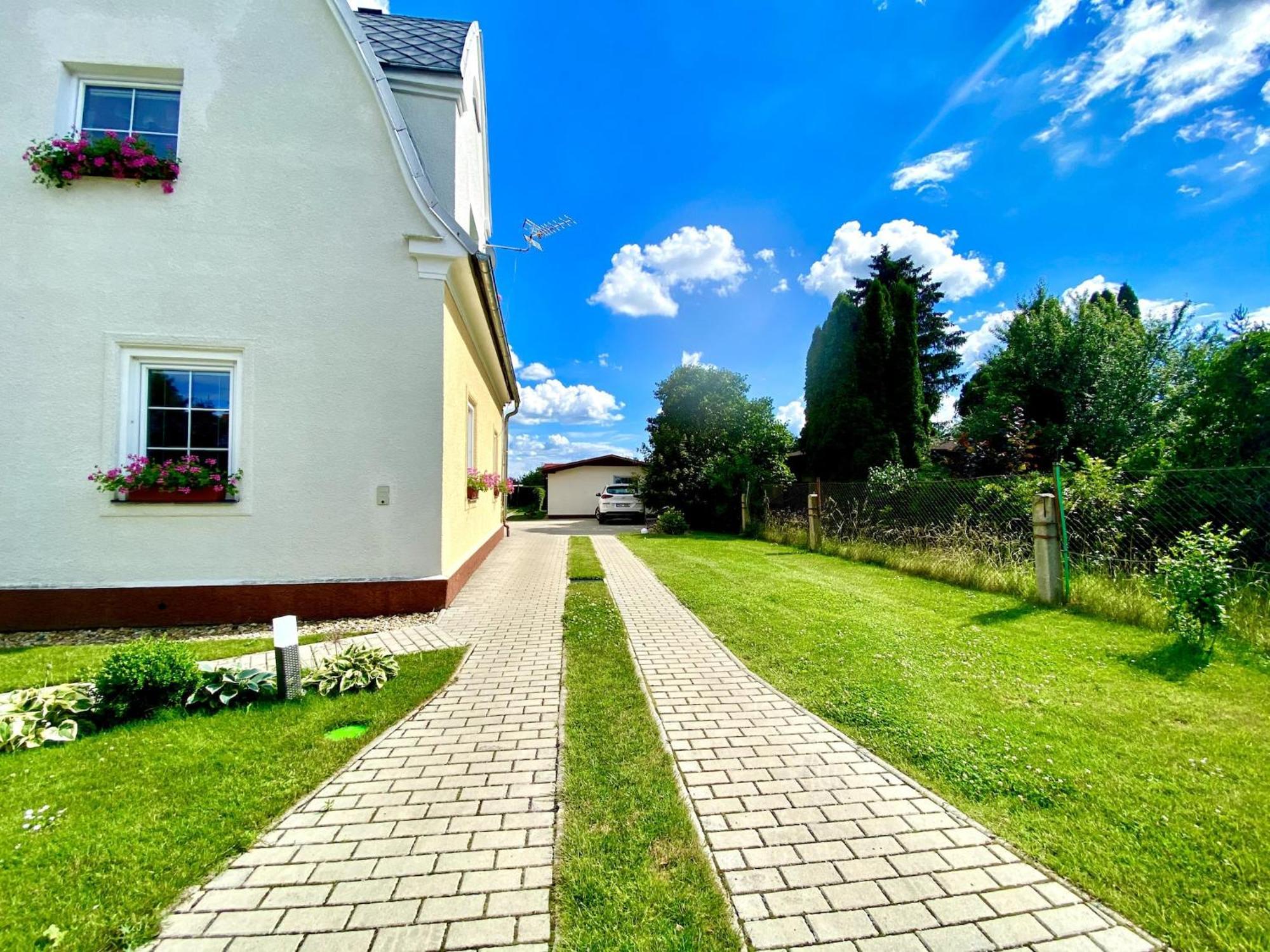 Villa In Doksy With Barbecue Exterior photo